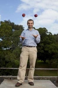 BRYAN GAENSLER IS SURVEYING THE UNIVERSE’S MAGNETIC FIELDS. CREDIT: THE UNIVERSITY OF SYDNEY.