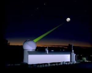 10-400 THIS SATELLITE LASER RANGING STATION MANAGED BY GEOSCIENCE AUSTRALIA AT MOUNT STROMLO OBSERVATORY NEAR CANBERRA WAS BUILT AND IS OPERATED BY EOS. CREDIT: CRAIG ELLIS.